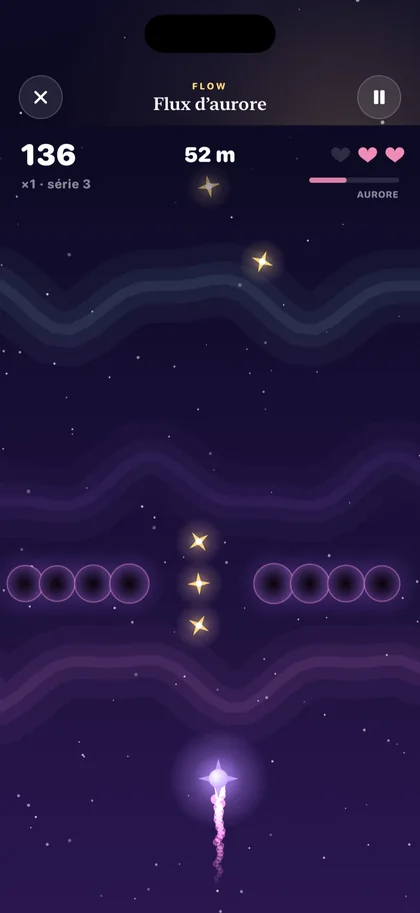 Jeu « Flux d’aurore » de Miraya : comète glissant entre des vagues lumineuses.